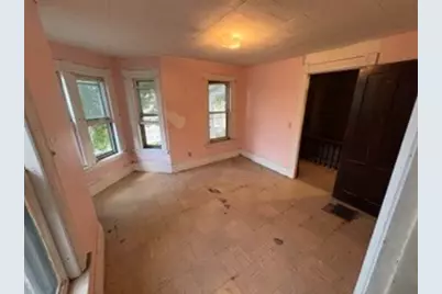 20 Hawthorne St, Springfield, MA 01105 - Photo 12