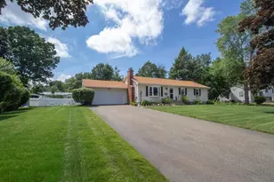88 Meadowlark Dr, Longmeadow, MA 01106 - Photo 2