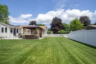 88 Meadowlark Dr, Longmeadow, MA 01106 - Photo 38