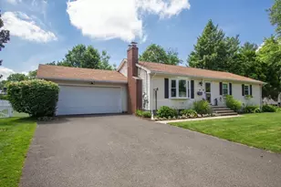 88 Meadowlark Dr, Longmeadow, MA 01106 - Photo 4