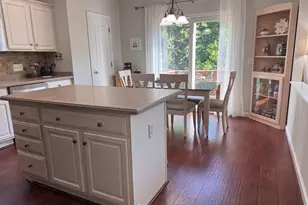 48 Tulip Cir, Grafton, MA 01560 - Photo 10