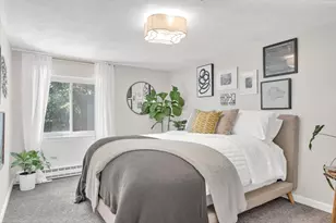 33 Lodgen Ct, Malden, MA 02148 - Photo 4