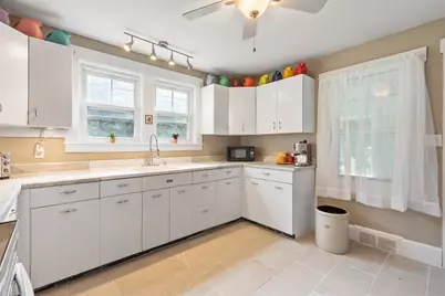 361 Mulpus Rd, Lunenburg, MA 01462 - Photo 10