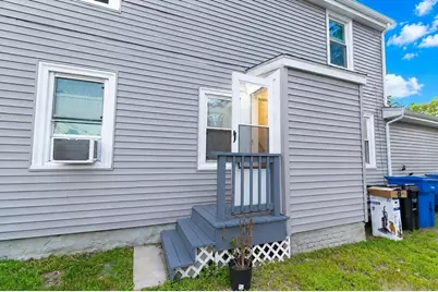 293 Shears St #2, Wrentham, MA 02093 - Photo 2