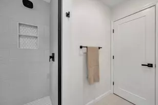 189 Electric Ave, Lunenburg, MA 01462 - Photo 20