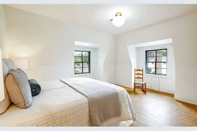 49 Hawthorn St, New Bedford, MA 02740 - Photo 30