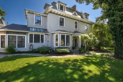 49 Hawthorn St, New Bedford, MA 02740 - Photo 1