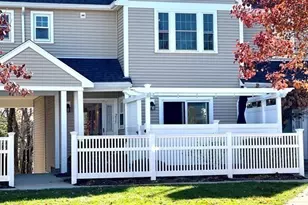 215 Allerton Commons Ln, Braintree, MA 02184 - Photo 2