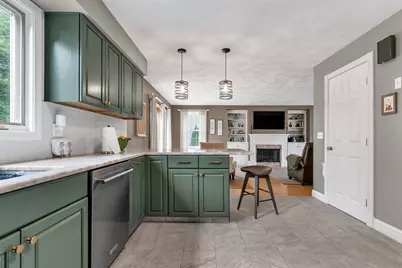 653 Lincoln St, Seekonk, MA 02771 - Photo 10
