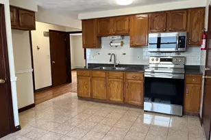 77 Star St, Pawtucket, RI 02860 - Photo 4