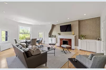 178 Commonwealth Ave #PH, Boston, MA 02116 - Photo 2