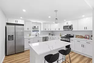 37 Campaw St, Lowell, MA 01850 - Photo 20