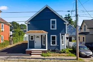 37 Campaw St, Lowell, MA 01850 - Photo 2