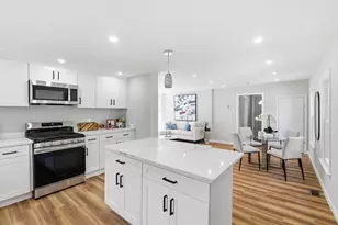37 Campaw St, Lowell, MA 01850 - Photo 24