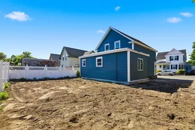 37 Campaw St, Lowell, MA 01850 - Photo 36