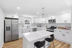 37 Campaw St, Lowell, MA 01850 - Photo 20