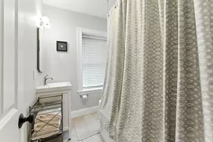 19 Medford St, Chelsea, MA 02150 - Photo 18