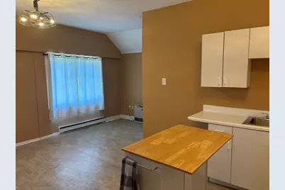 573 Northampton Road #back, Holyoke, MA 01040 - Photo 4