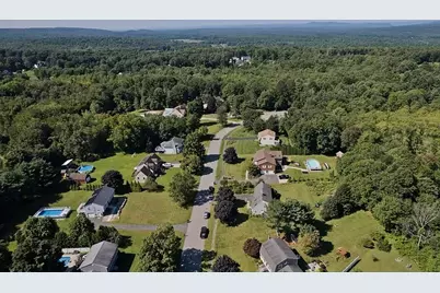 36 Westview Dr, Belchertown, MA 01007 - Photo 6
