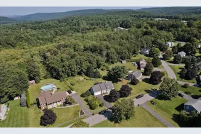 36 Westview Dr, Belchertown, MA 01007 - Photo 4