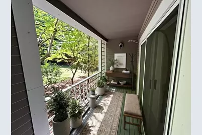 25 Holly Ln #1D, Brookline, MA 02467 - Photo 8