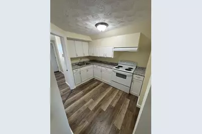 456 Haverhill St #3, Lawrence, MA 01841 - Photo 2