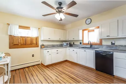 248 Cedar St, New Bedford, MA 02740 - Photo 10