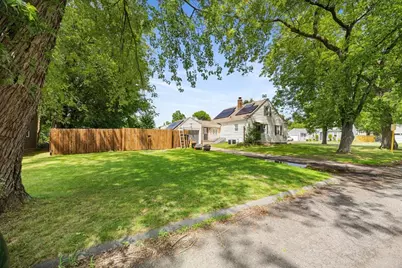 26 Thompson St, East Longmeadow, MA 01028 - Photo 24