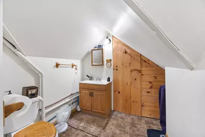 26 Thompson St, East Longmeadow, MA 01028 - Photo 16