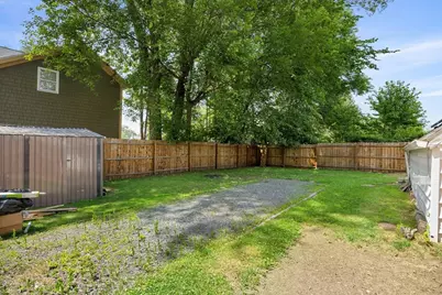 26 Thompson St, East Longmeadow, MA 01028 - Photo 28