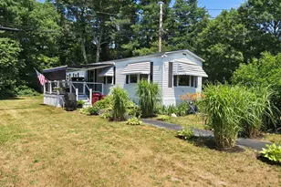 317 W Grove St, Middleborough, MA 02346 - Photo 2