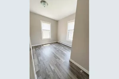 182 Chicopee St, Chicopee, MA 01013 - Photo 8