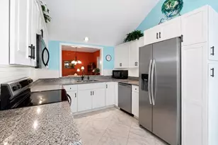 877 Auburnville Way, Whitman, MA 02382 - Photo 16