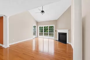 877 Auburnville Way, Whitman, MA 02382 - Photo 12