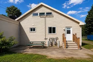 6 Seaview Ave, Fairhaven, MA 02719 - Photo 2