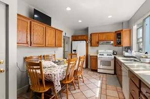 87 Hamilton St, Boston, MA 02125 - Photo 4