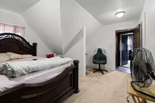 87 Hamilton St, Boston, MA 02125 - Photo 30