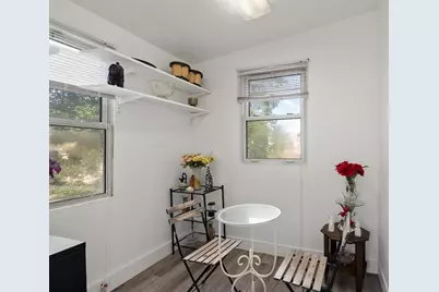 87 Hamilton St, Boston, MA 02125 - Photo 6
