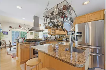 119 North St, Mattapoisett, MA 02739 - Photo 4