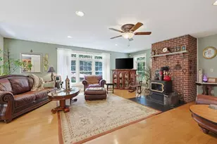 119 North St, Mattapoisett, MA 02739 - Photo 10