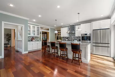 24 Wayside Inn Rd, Framingham, MA 01701 - Photo 8