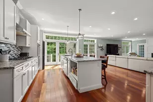 24 Wayside Inn Rd, Framingham, MA 01701 - Photo 8