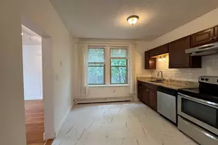 32 Ransom Rd, Boston, MA 02135 - Photo 2