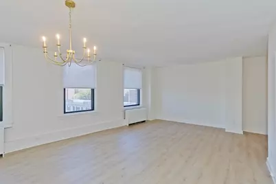 140 Chestnut St #404, Springfield, MA 01103 - Photo 2