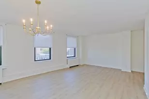 140 Chestnut St, Springfield, MA 01103 - Photo 2
