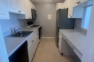 8 Whittier Pl, Boston, MA 02114 - Photo 2