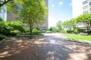 8 Whittier Pl, Boston, MA 02114 - Photo 12