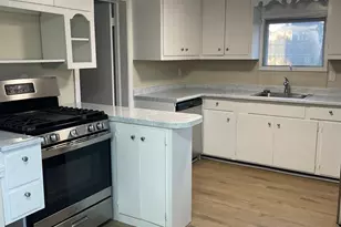 8 Laurier Ave, Attleboro, MA 02703 - Photo 2