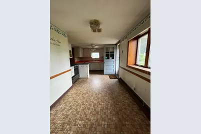 8 Laurier Ave, Attleboro, MA 02703 - Photo 2