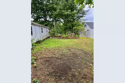 8 Laurier Ave, Attleboro, MA 02703 - Photo 10
